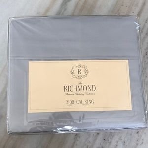 Richmond Platinum Cal King Sheet Set - Light Gray